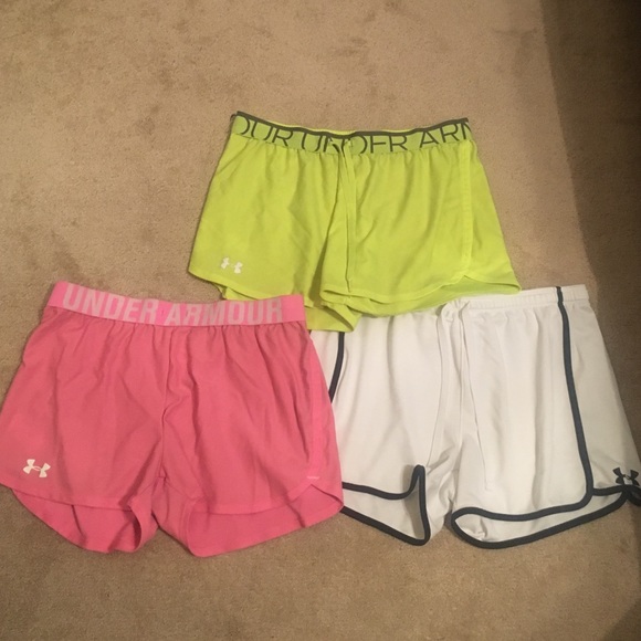 ⚡️Price for all 3 ⚡️Under armour shorts.