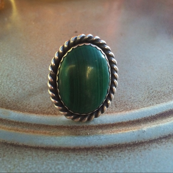 SIGNED Vintage Malachite & Sterling Ring Size 7 - Picture 2 of 5