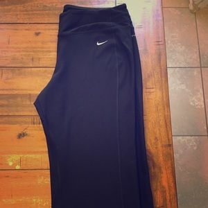 Nike Crops