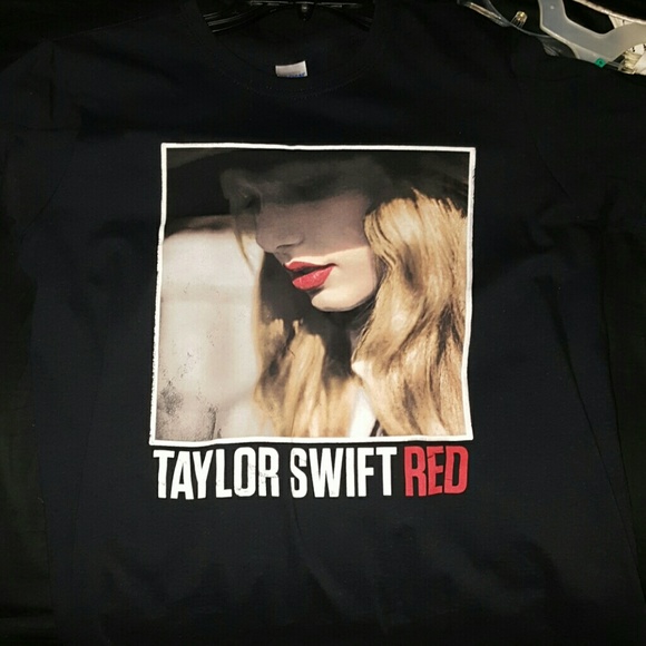 Black shirt with taylor swift red wrote on it