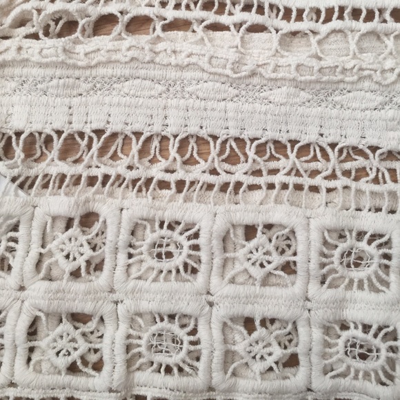 Lace Top! - Picture 3 of 4