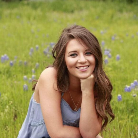 Meet your Posher, Cori - Picture 1 of 1