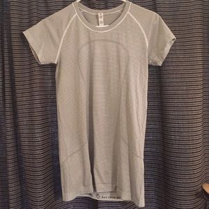 Lululemon shirt