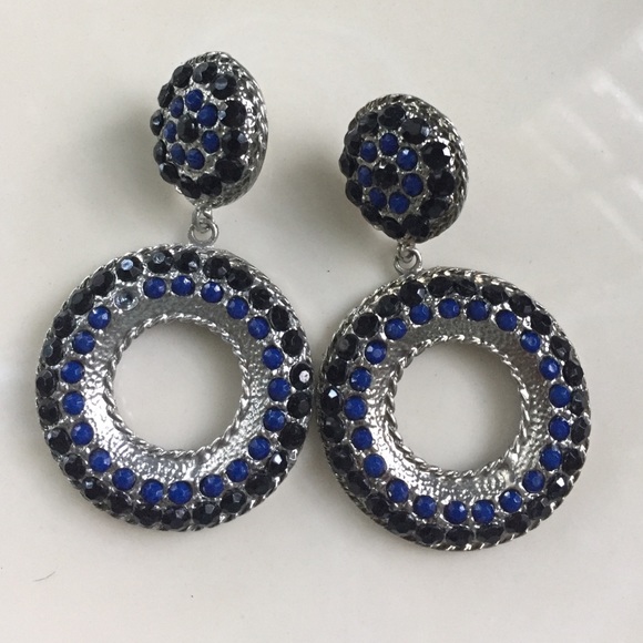 Earrings - Picture 2 of 4