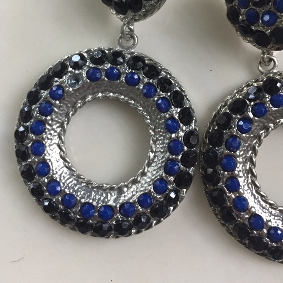 Earrings - Picture 3 of 4