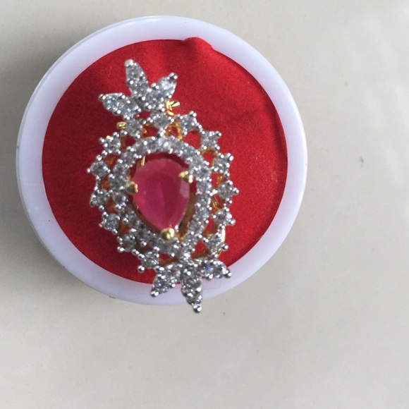 Earrings - Picture 2 of 4