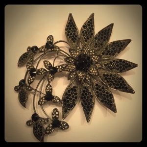 Amazing Black Flora Embellished Brooche