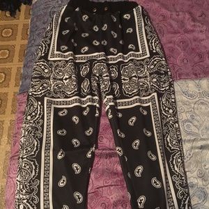 Size Adult Small Paisley Jogger Sweat Pants