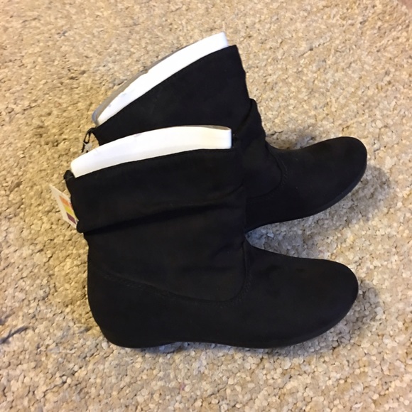 SOLD ON MERC - Picture 3 of 3