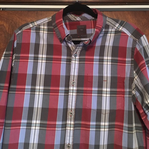 GAP Long Sleeve Plaid Button Down Shirt