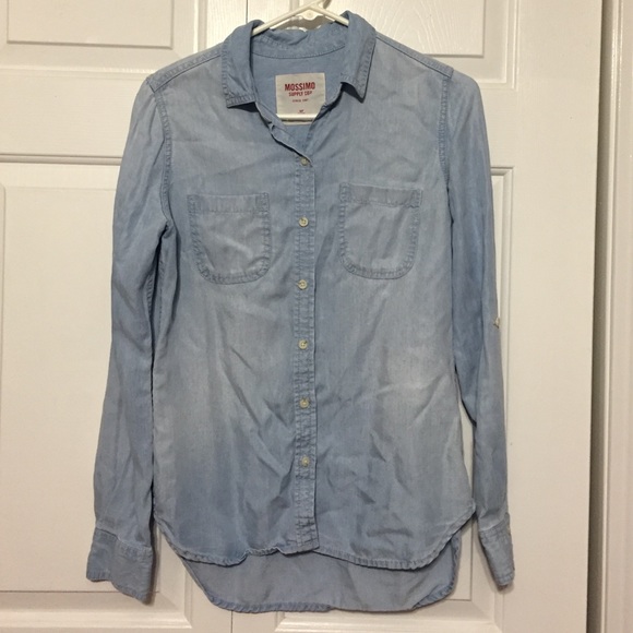 Blue Button Up Top 🌻