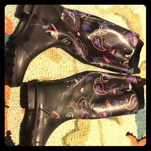 Fun comfortable black rain boots