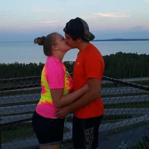 Meet your Posher, Cassi