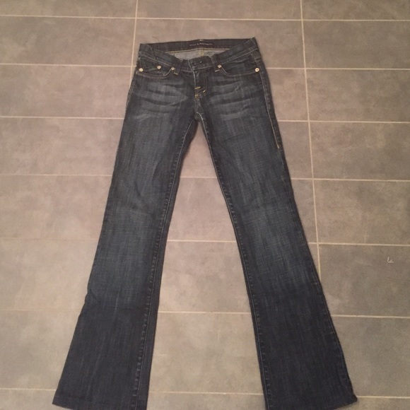 Rock and Republic jeans - Picture 1 of 3