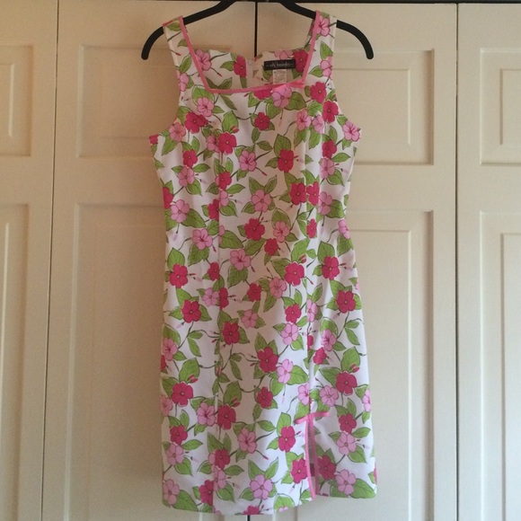 Floral structured dress!
