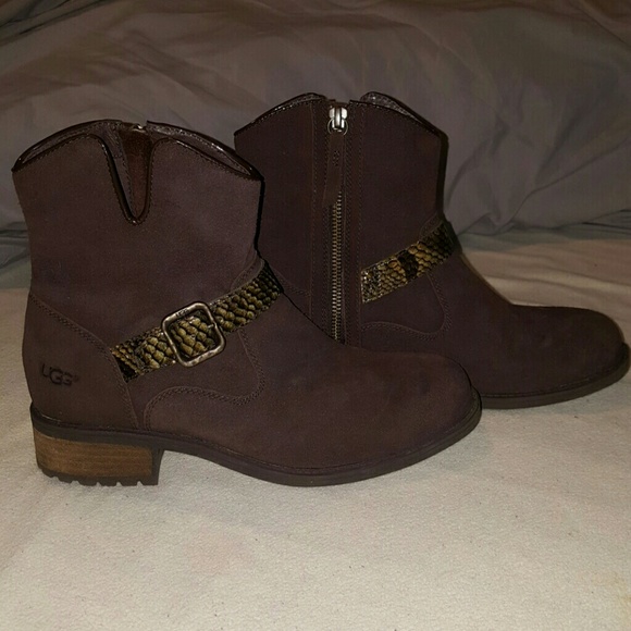 Size 8 UGG boots
