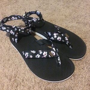 Teva sandals, like new