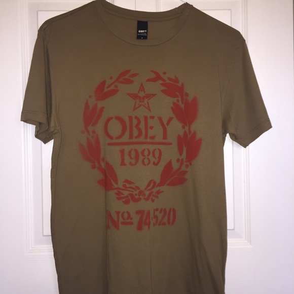 New! Obey Graphic Crewneck T-Shirt