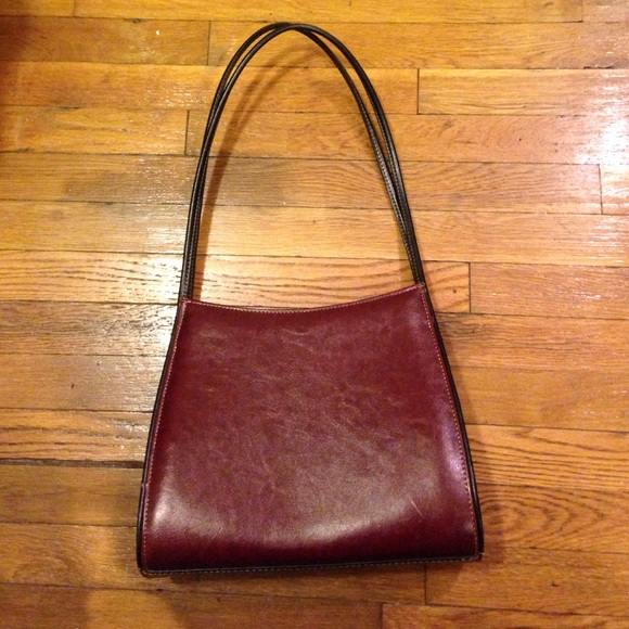 Red leather purse - Picture 1 of 2