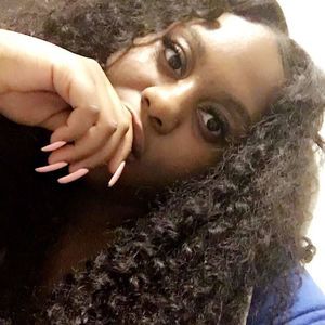 Meet your Posher, Maya