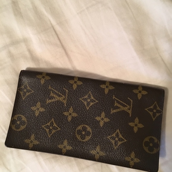Authentic Louis Vuitton Checkbook Wallet