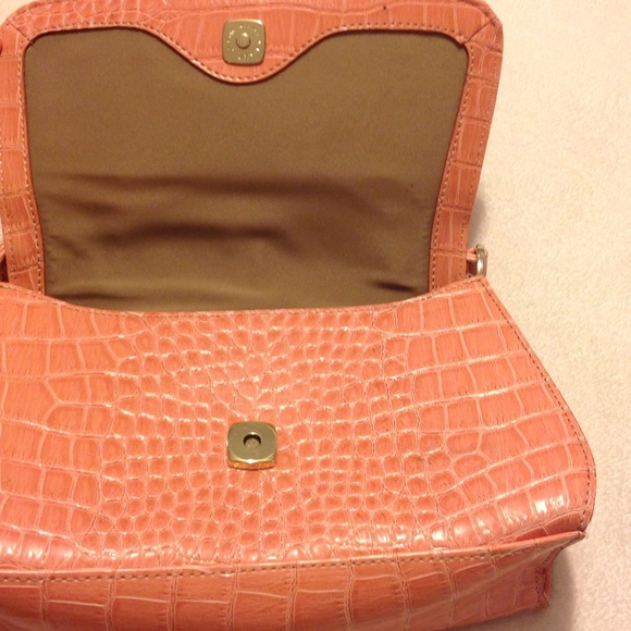 LIZ CLAIBORNE Peach Croc Mini Satchel ❤️NWOT - Picture 2 of 4