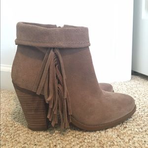 Ankle boots