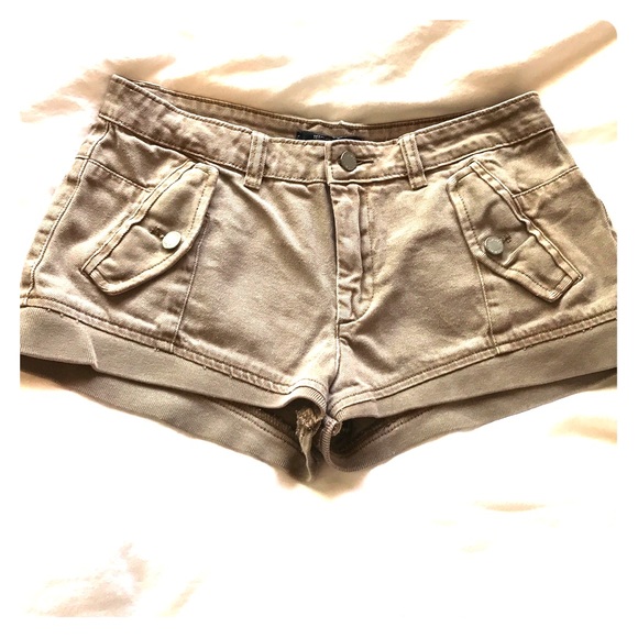 Mid-Rise Shorts