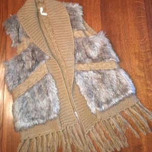 Fur vest