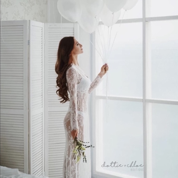 CLEARANCE LAST 1  White Lace Maxi Dress / Cover Up - Picture 2 of 4