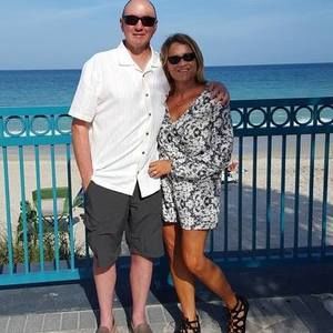 Meet your Posher, Sharon