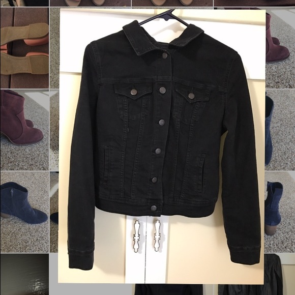 Old navy jean jacket black size small