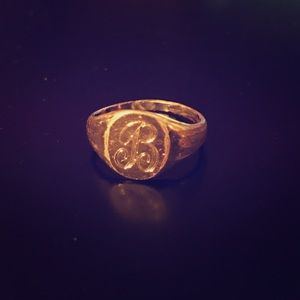 10K Gold Initial Ring