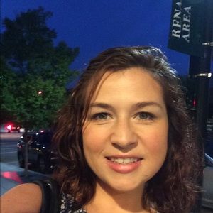 Meet your Posher, Vanessa