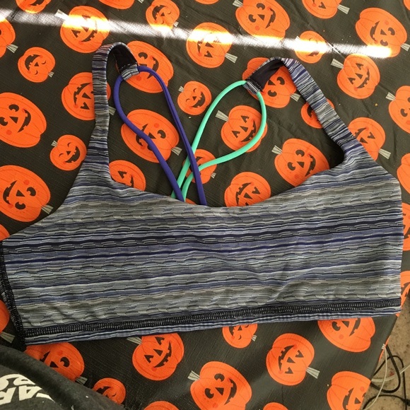Free to be lululemon bra