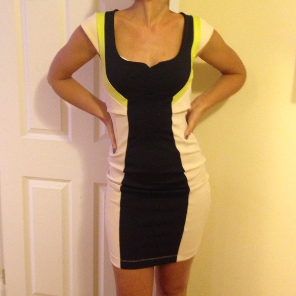 Geometric neon wiggle dress - Picture 1 of 4