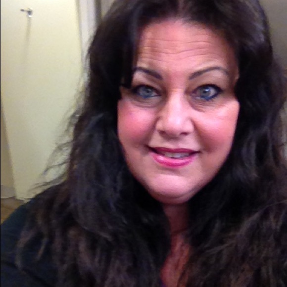 Meet your Posher, Rita - Picture 1 of 1