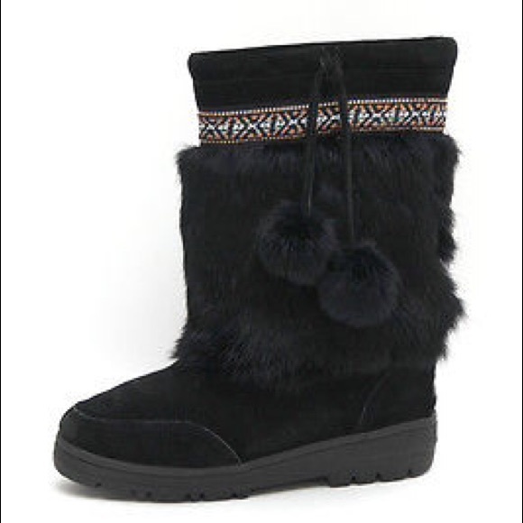 minnetonka fur boots