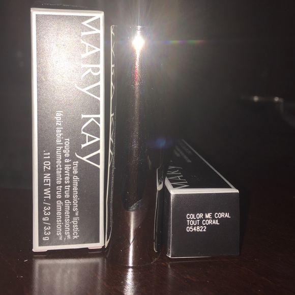 Mary Kay Lip Stick Color Me Coral