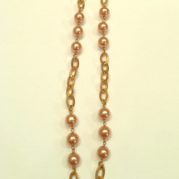 Amazing Gold Tones Pearl Neckless