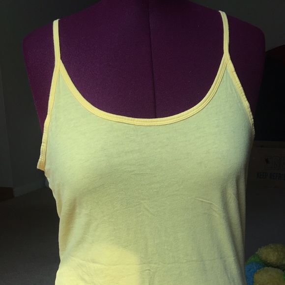 ❤️Pale Yellow Racerback Tank Top - Picture 3 of 4