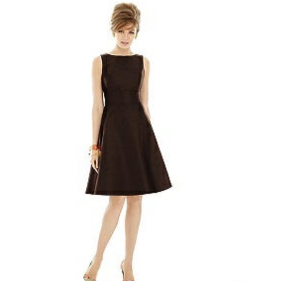 Alfred sung bridesmaid dress - Picture 1 of 3