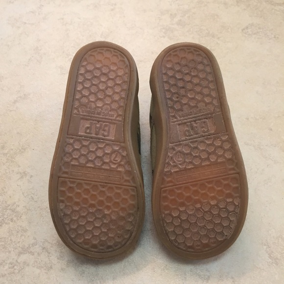 SOLD | gap slip-on shoes - Picture 4 of 4