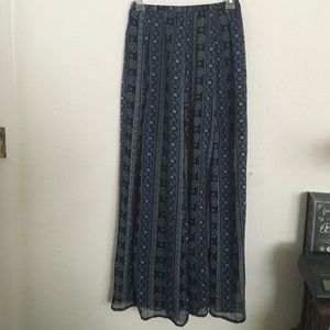 Hollister maxi skirt