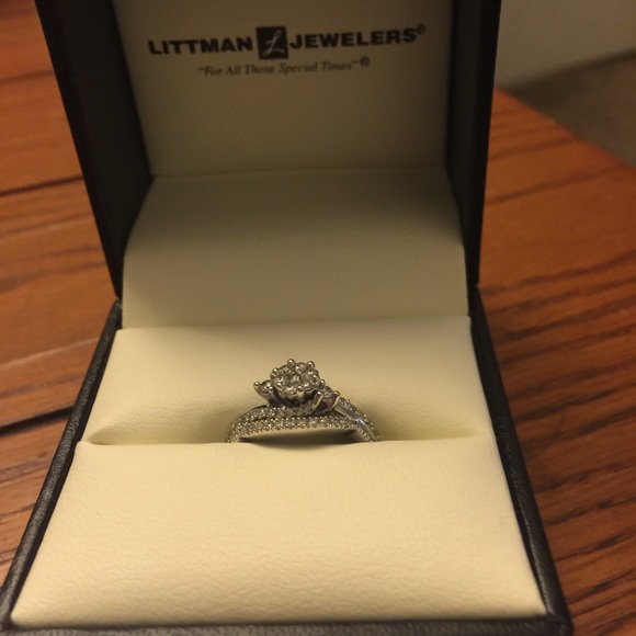 Wedding Ring Set - image 2