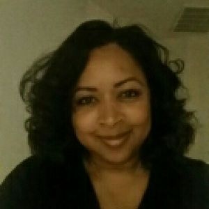 Meet your Posher, Cynthia