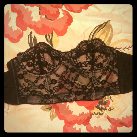 Sexy lace bustier. New