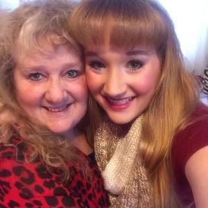 Meet your Posher, Debbie