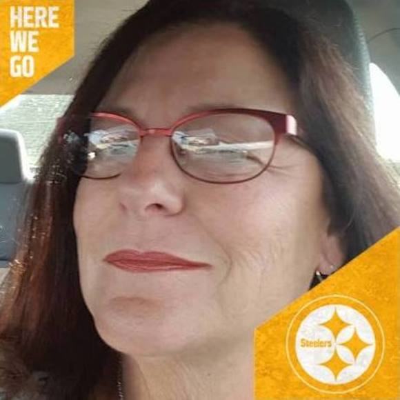 Meet your Posher, Kitty - Picture 1 of 1