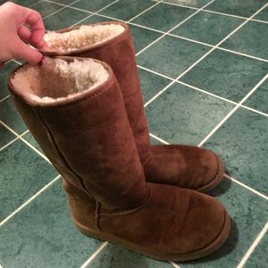 Brown Uggs Size 7/7.5